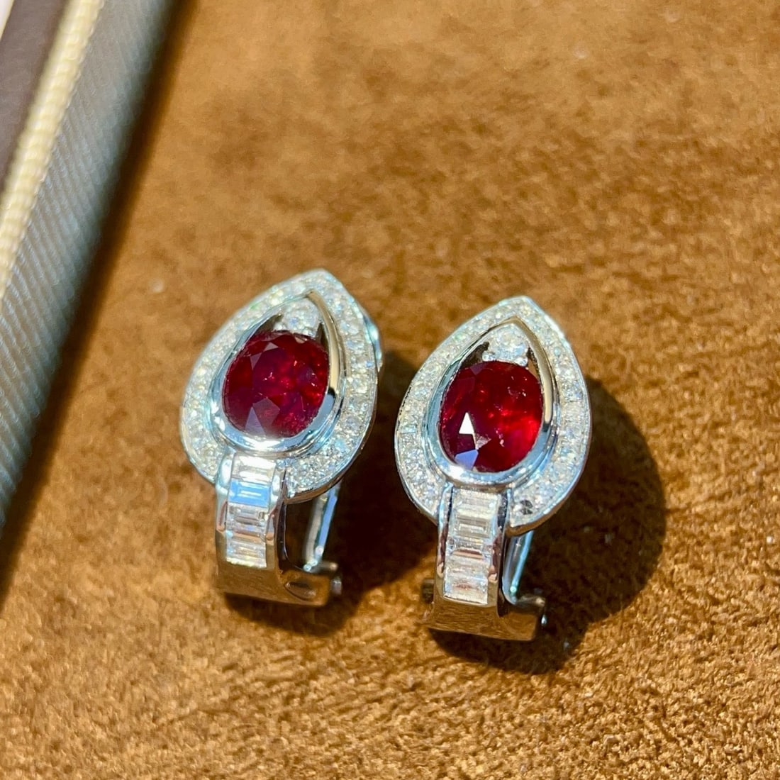 14k Gold 1.92 Ctw Natural Ruby & Diamond Earrings - 5
