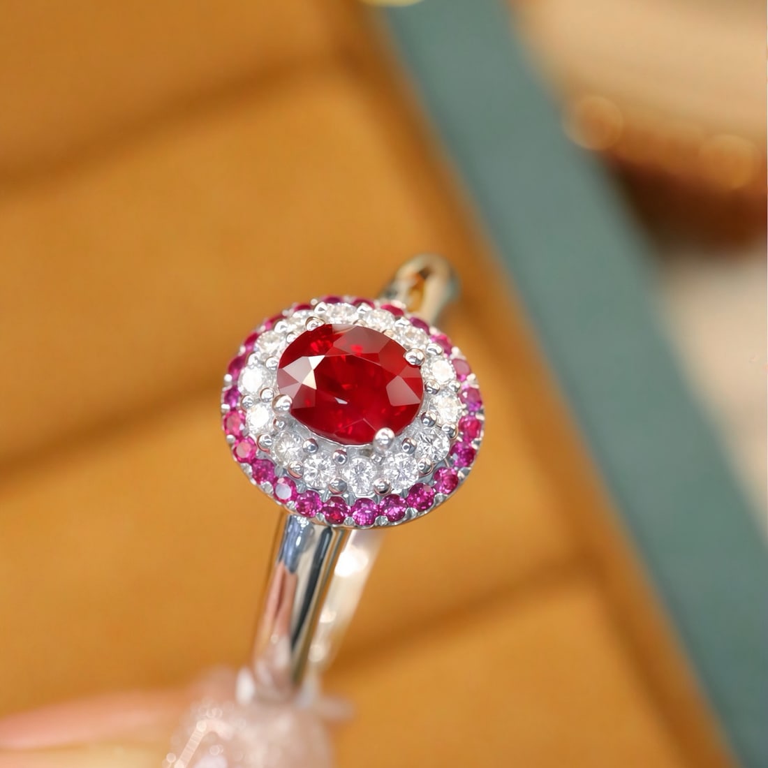 14k Gold 0.80 Ctw Vivid Red Natural Ruby & Diamond Ring - 2