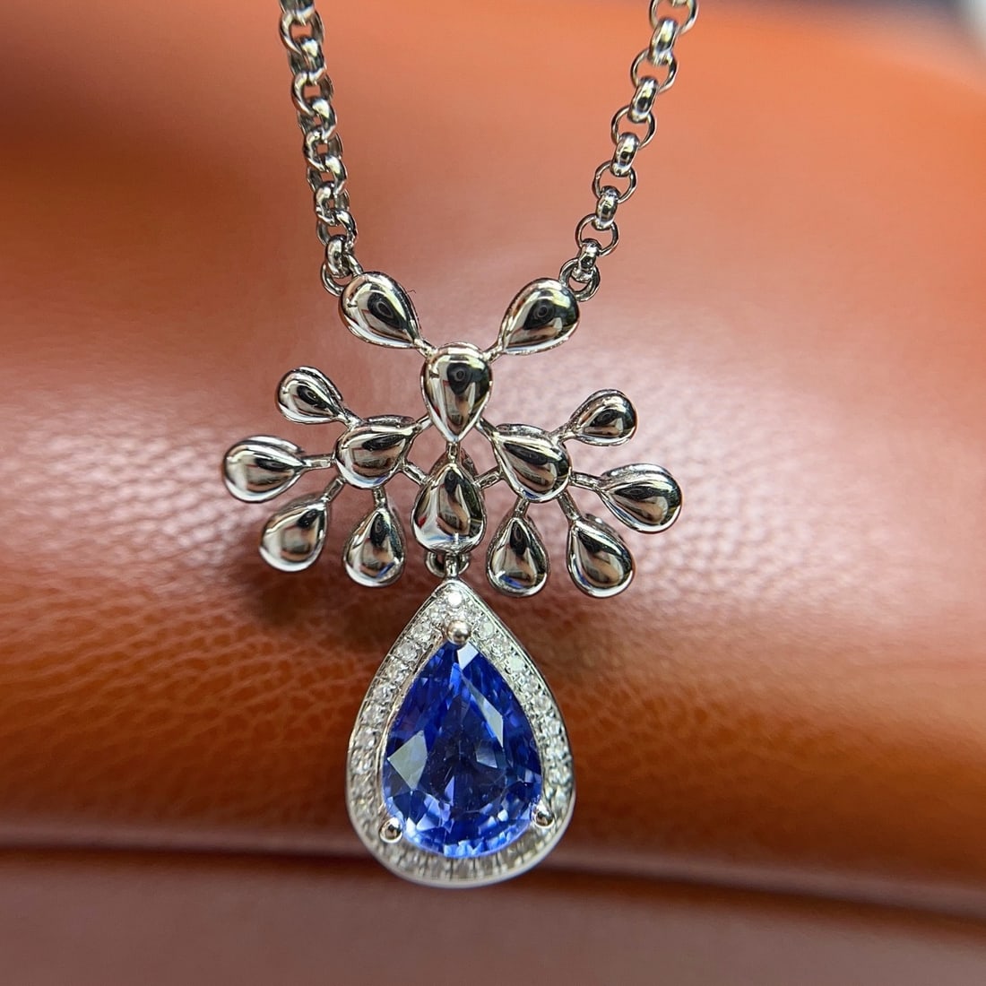 14k Gold 1.25 Ct Natural Sapphire & Diamond Necklace - 5