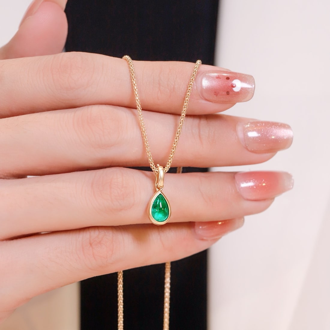 14k Gold 0.86 Ct Vivid Green Natural Emerald Pendant( Without Chain ) - 2