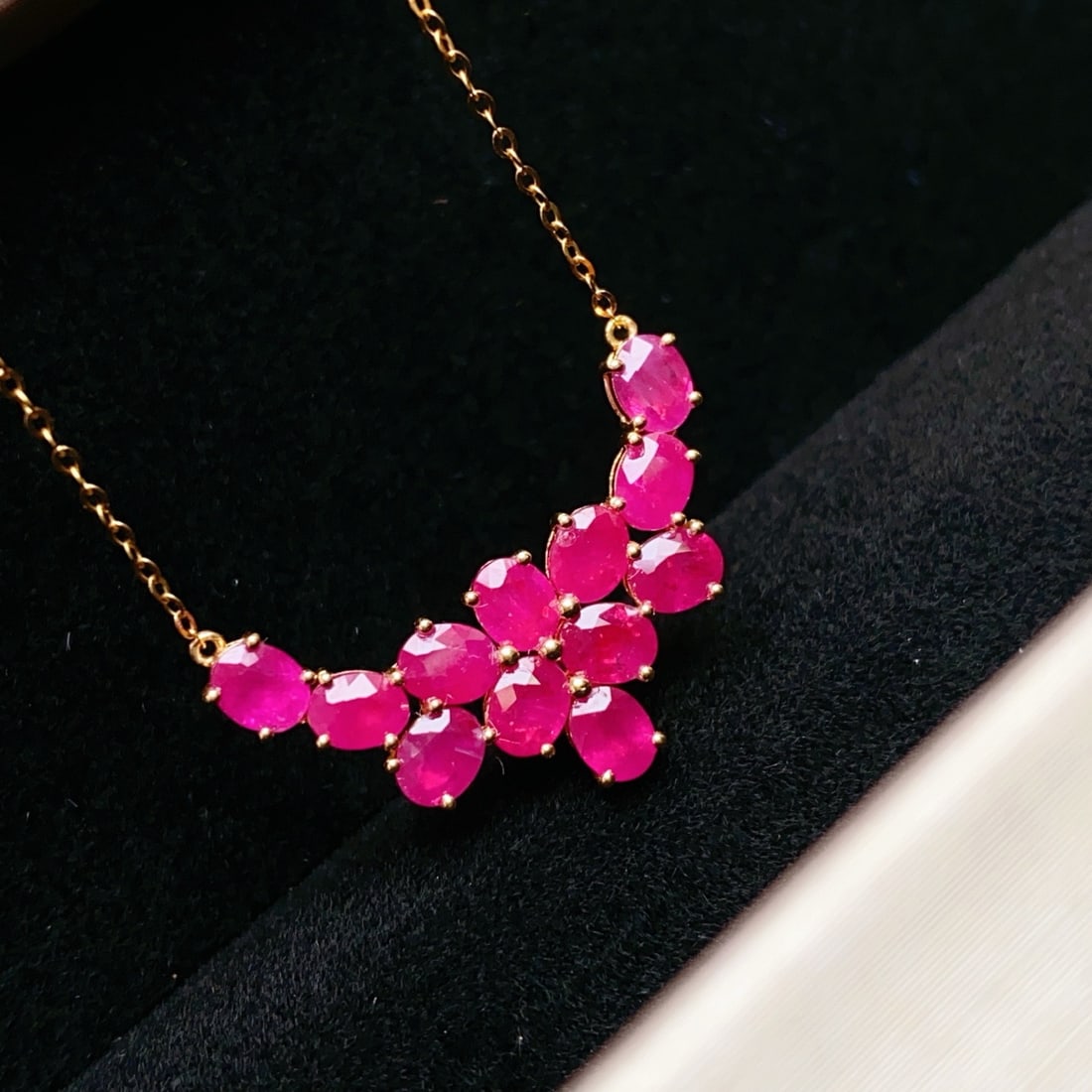 14k Gold 4.50 Ct Natural Ruby Necklace - 3