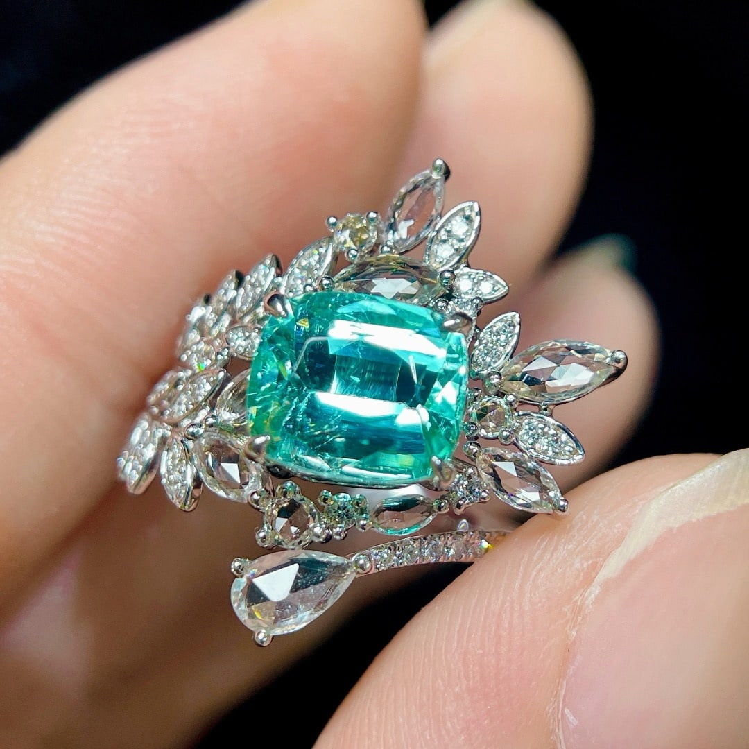 14k Gold 2.39 Ctw Natural Paraiba Tourmaline & Diamond Ring - 4