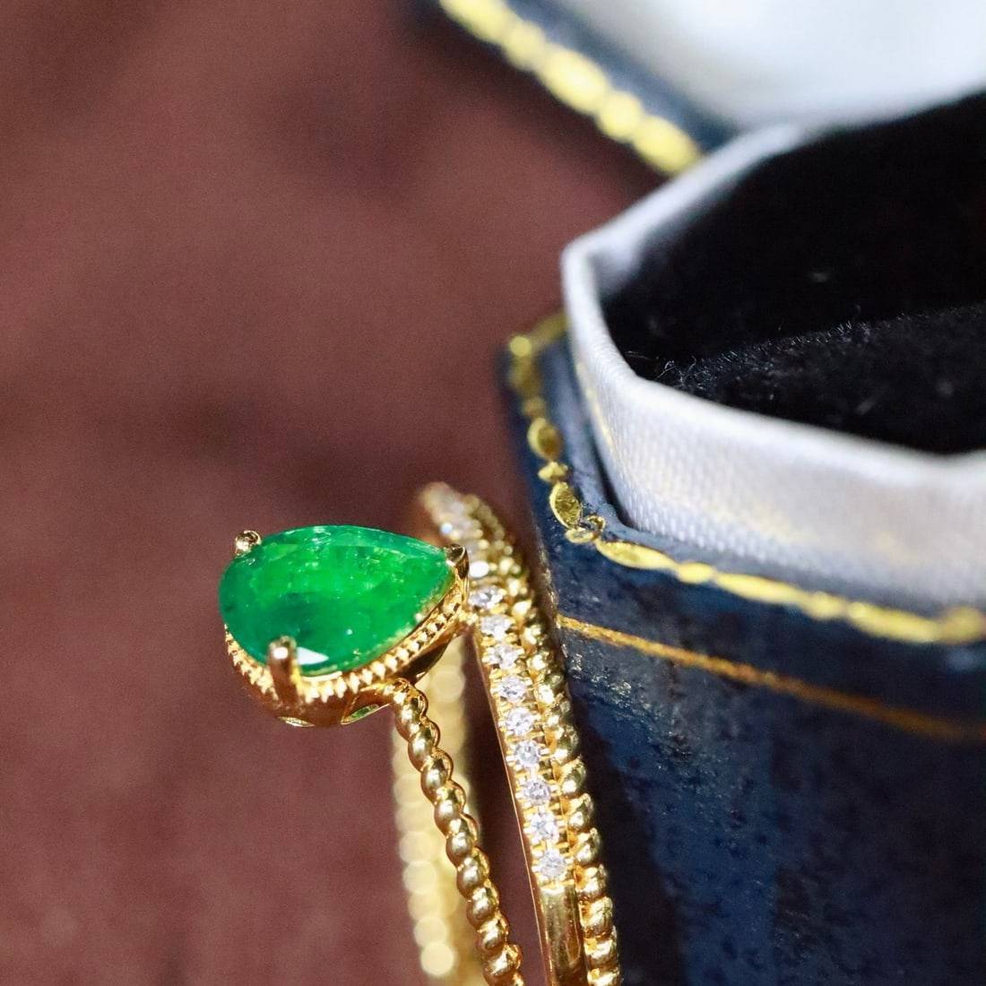 14k Gold 0.56 Ctw Natural Emerald & Diamond Ring - 3