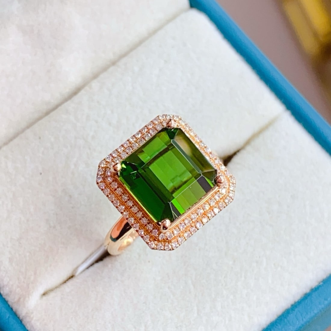 14k Gold 6.13 Ctw Natural Tourmaline & Diamond Ring: Ref:231176063gold // content:14k // goldring // size:7. 25usmain // gemstone:tourmalineshape:octagonalcarat // weight:5. 85ct // color:greentreatment:naturaladjacent // gemstone // 2 // : // diamondnu