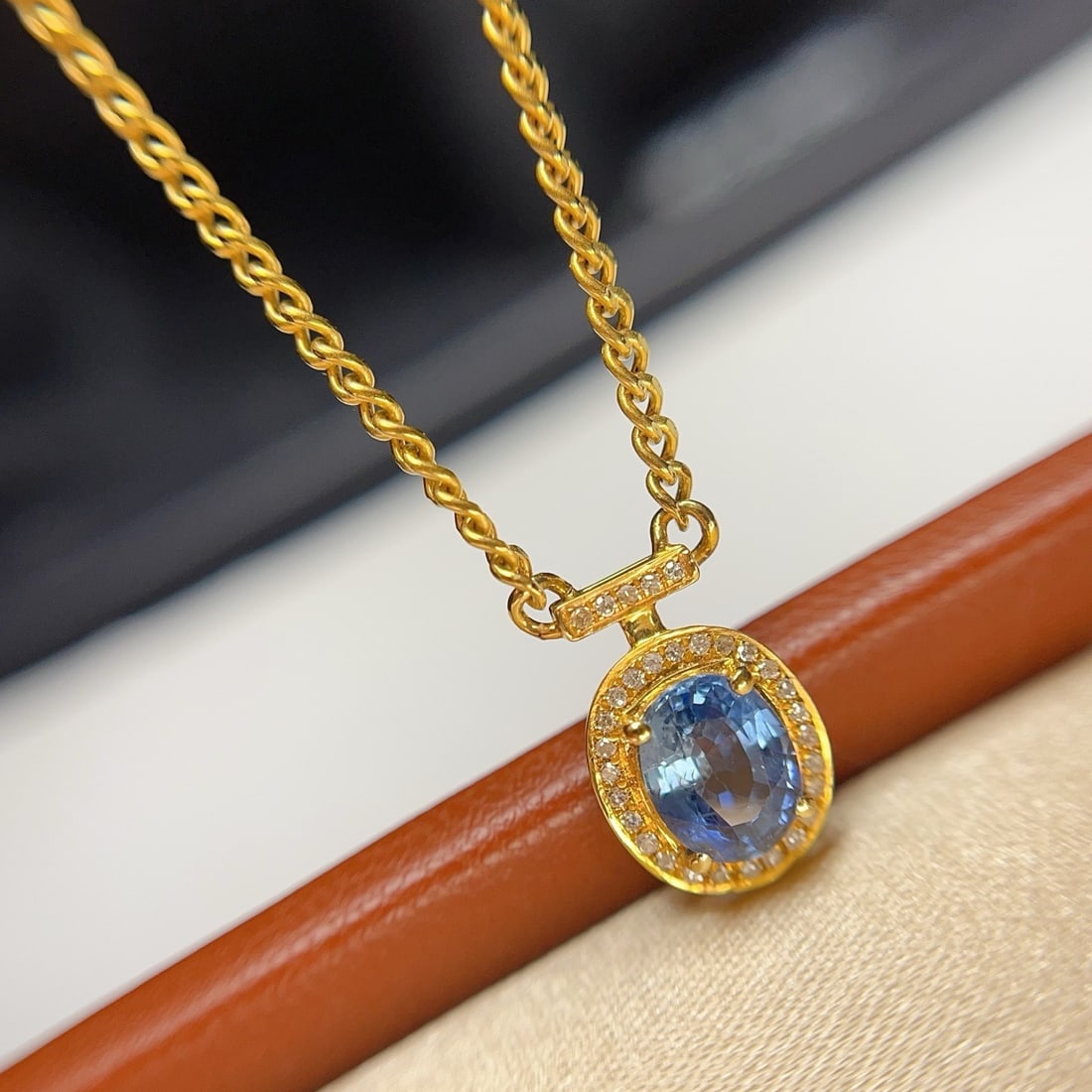 14k Gold 0.90 Ct Natural Sapphire & Diamond Necklace - 2