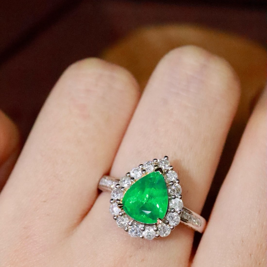 14k Gold 2.22 Ctw Vivid Green Natural Emerald & Diamond Ring - 5
