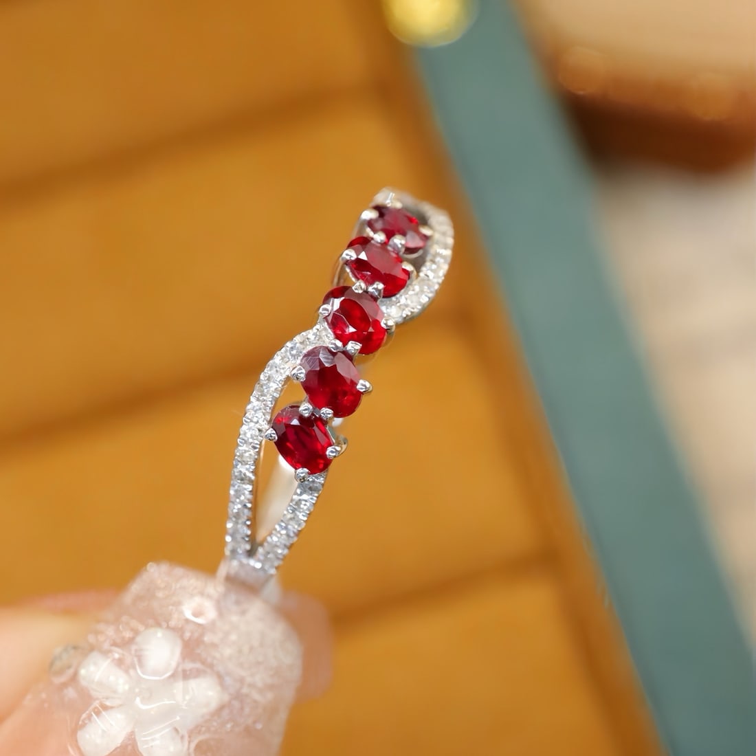14k Gold 0.62 Ctw Vivid Red Natural Ruby & Diamond Ring - 2