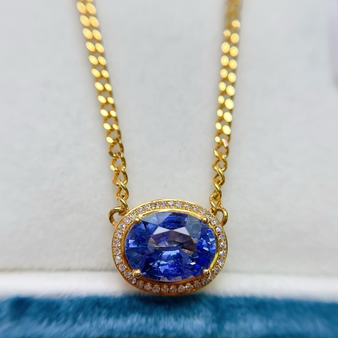 14k Gold 2.32 Ct Natural Sapphire & Diamond Necklace - 2