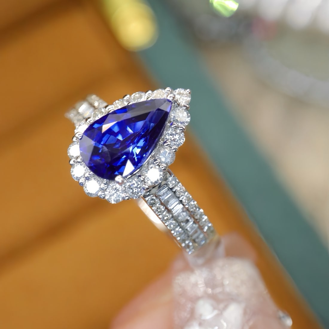 14k Gold 1.84 Ctw Natural Sapphire & Diamond Ring - 2