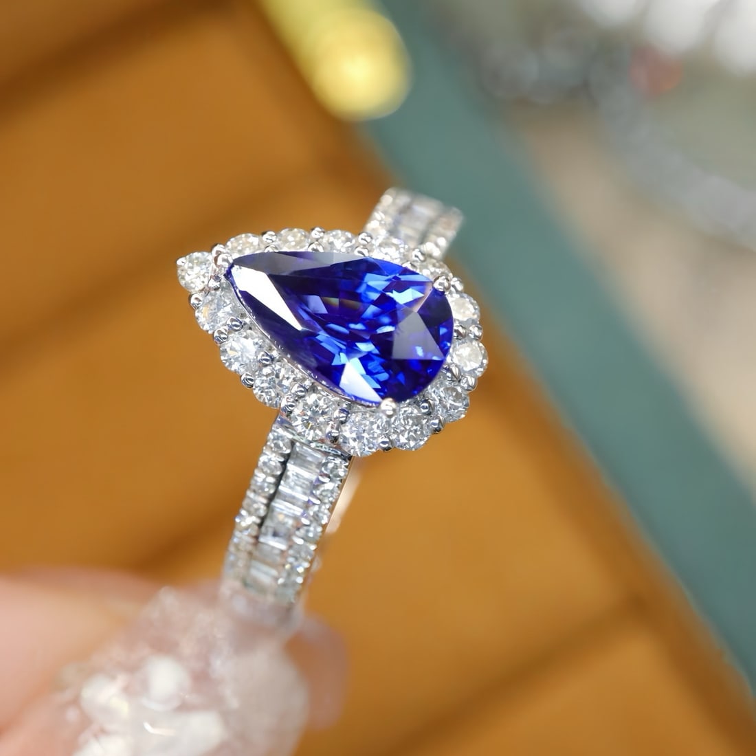 14k Gold 1.84 Ctw Natural Sapphire & Diamond Ring - 3