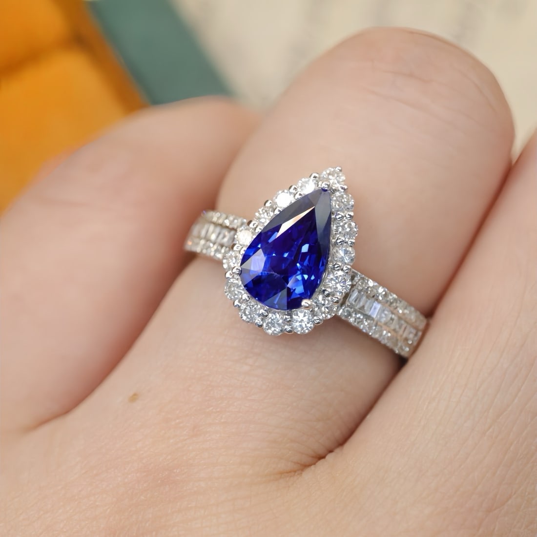 14k Gold 1.84 Ctw Natural Sapphire & Diamond Ring - 5