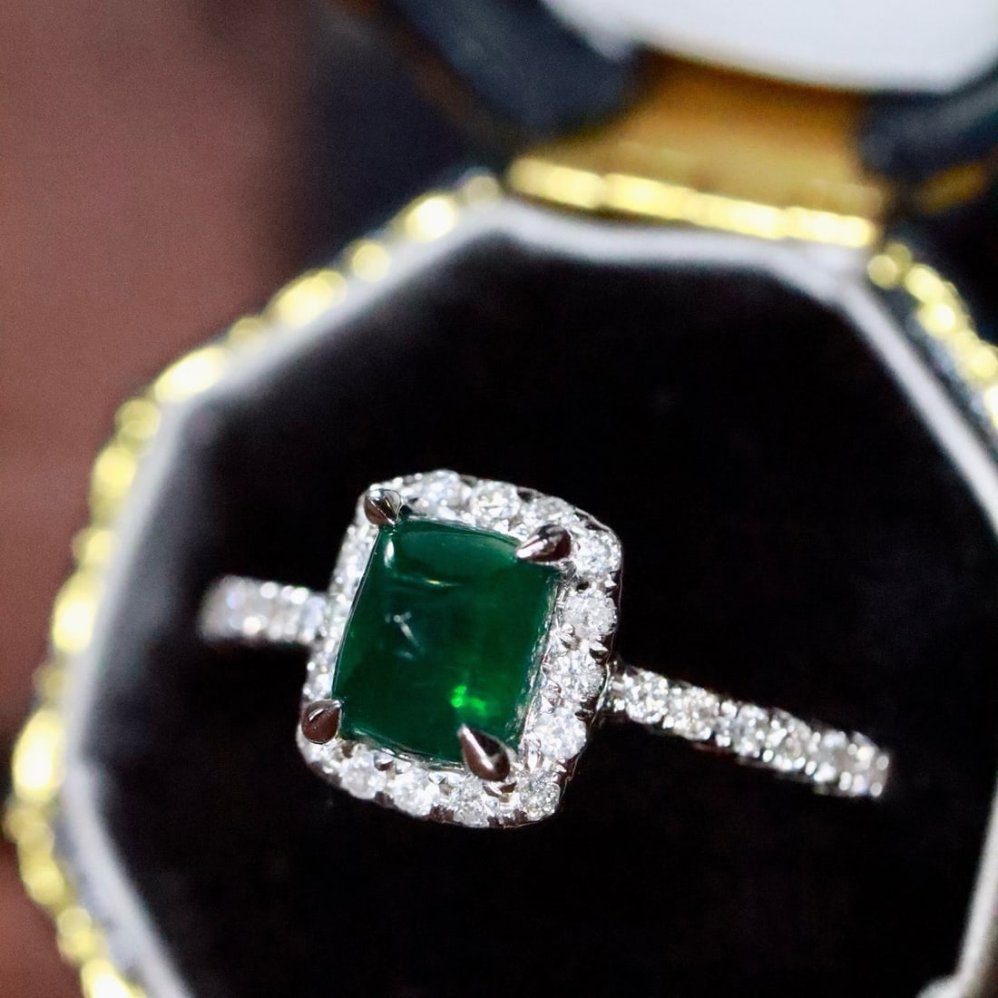 14k Gold 1.01 Ctw Natural Emerald & Diamond Ring - 4