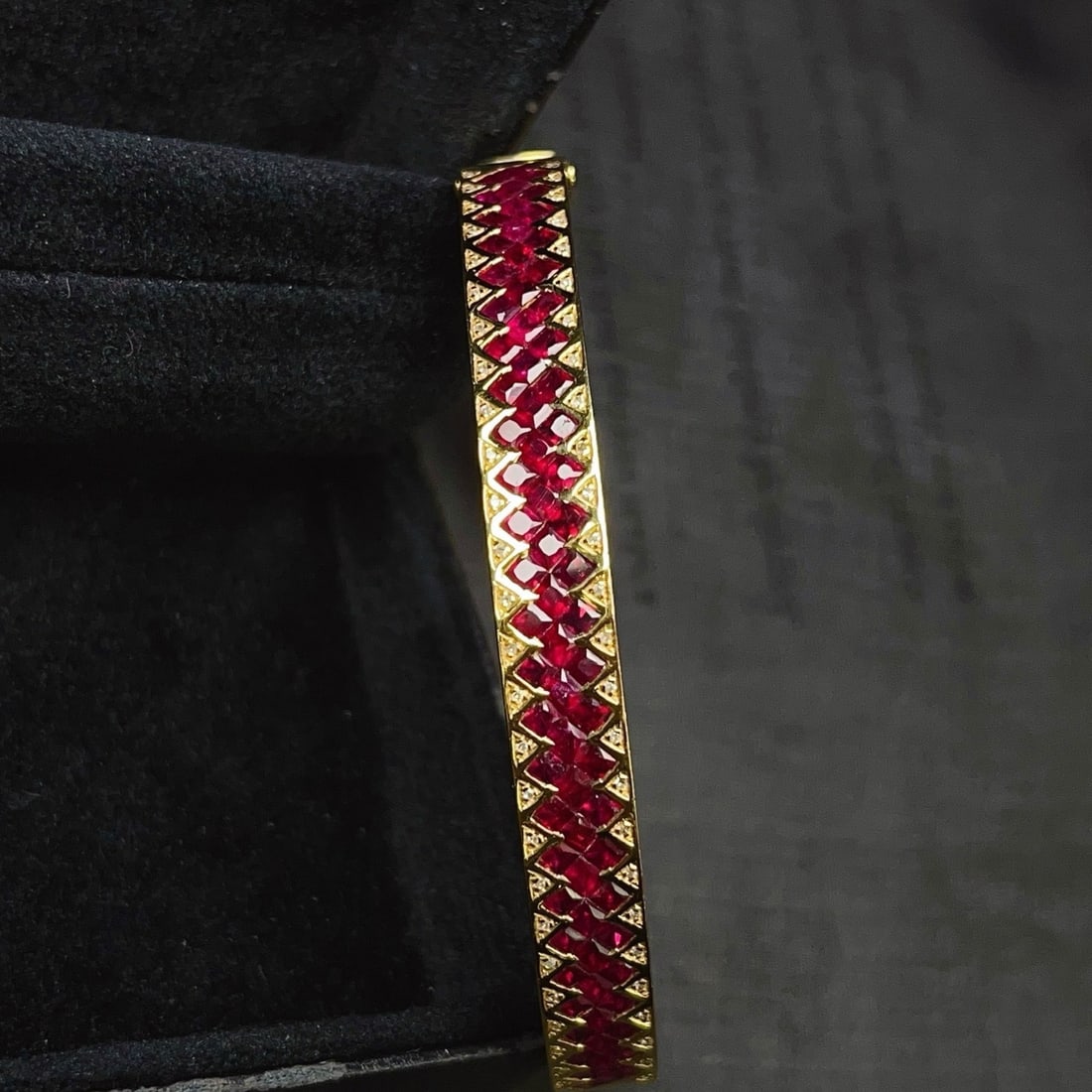 14k Gold 5.27 Ct Natural Ruby & Diamond Bangle - 4