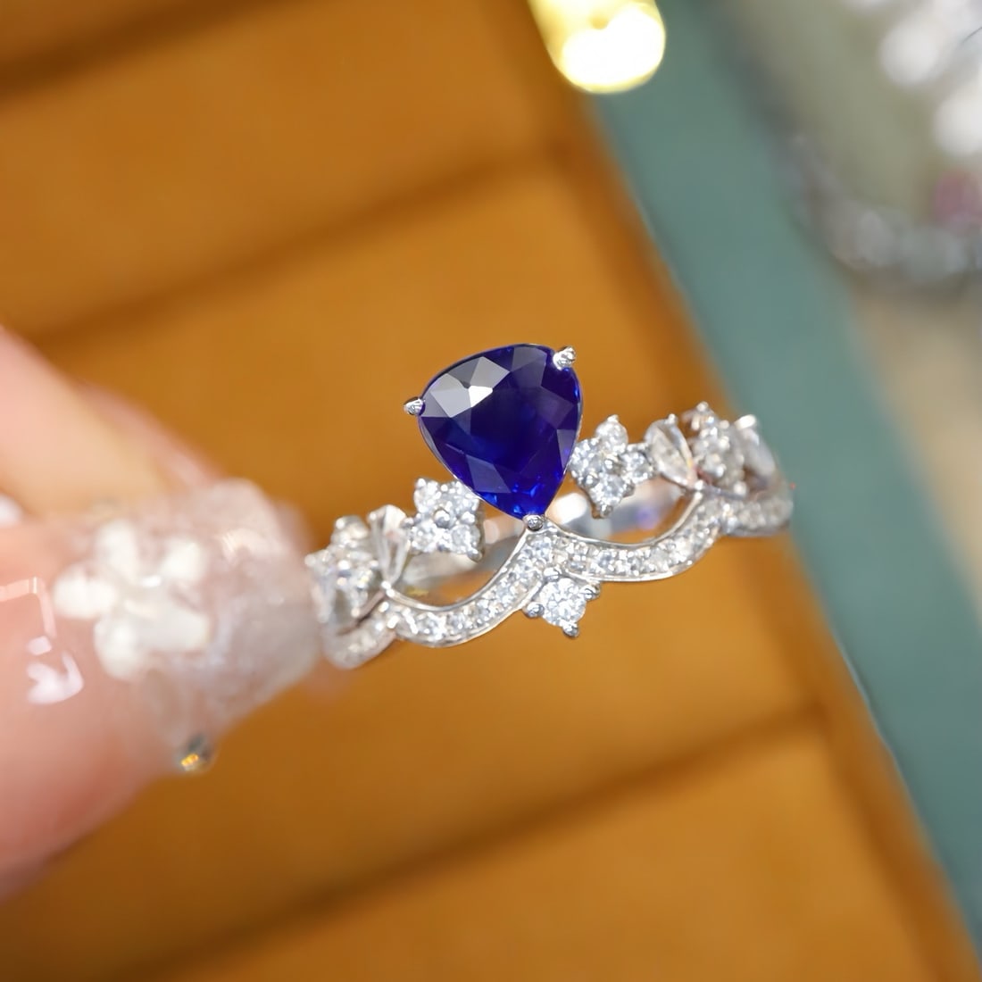 14k Gold 1.31 Ctw Vivid Blue Natural Sapphire & Diamond Ring: Ref:231176103gold // content:14k // goldring // size:7. 25usmain // gemstone:sapphireshape:pearcarat // weight:1. 03ct // color:vivid // bluetreatment:naturaladjacent // gemstone // 2 // : // diamondn