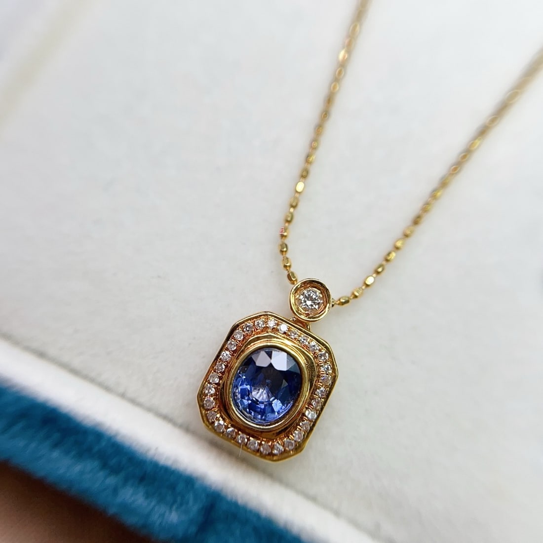 14k Gold 0.58 Ct Natural Sapphire & Diamond & Sapphire Necklace - 2
