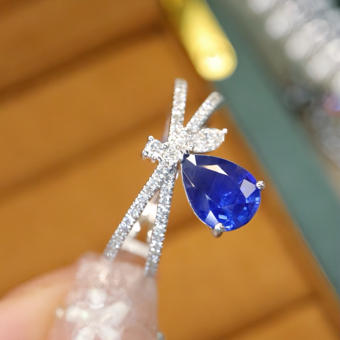 14k Gold 1.59 Ctw Vivid Blue Natural Sapphire & Diamond Ring - 2