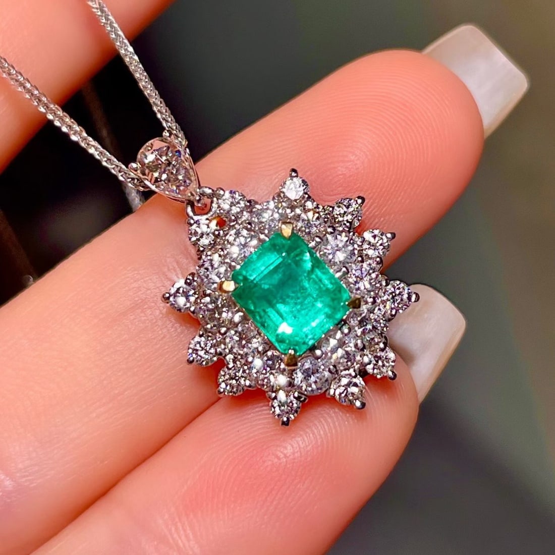14k Gold 2.40 Ctw Natural Emerald & Diamond Pendant( Without Chain ) - 2