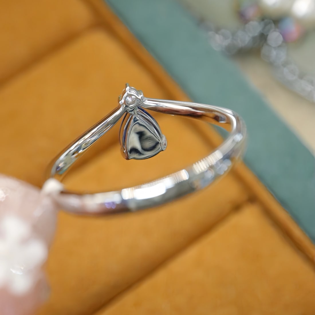 14k Gold 0.72 Ctw Natural Sapphire & Diamond Ring - 4