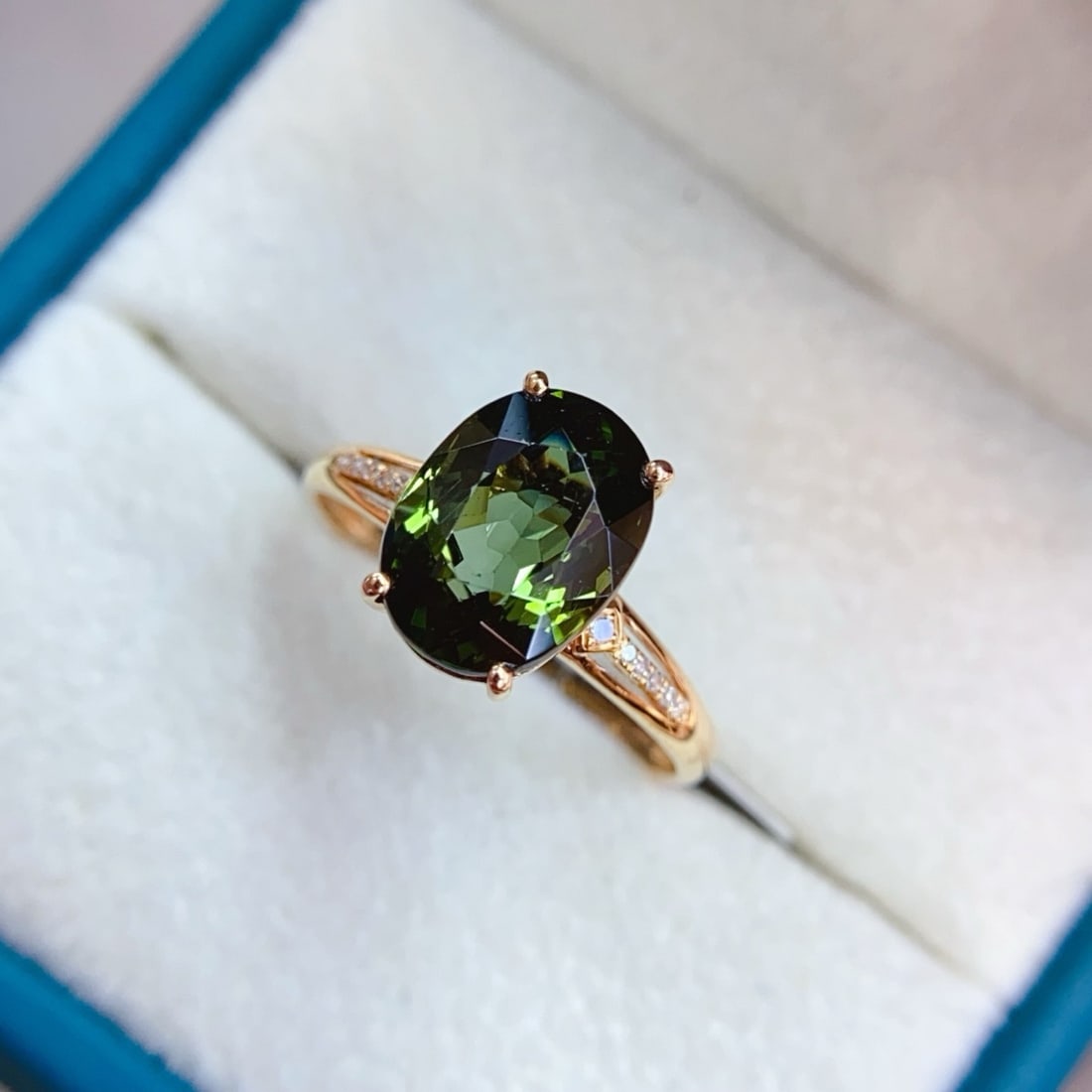 14k Gold 3.54 Ctw Natural Tourmaline & Diamond Ring: Ref:231176129gold // content:14k // goldring // size:7. 25usmain // gemstone:tourmalineshape:ovalcarat // weight:3. 5ct // color:greentreatment:naturaladjacent // gemstone // 2 // : // diamondnumber /