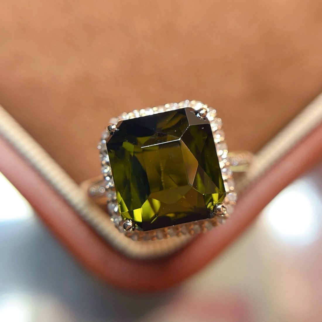 14k Gold 7.15 Ct Natural Tourmaline & Diamond Ring - 3