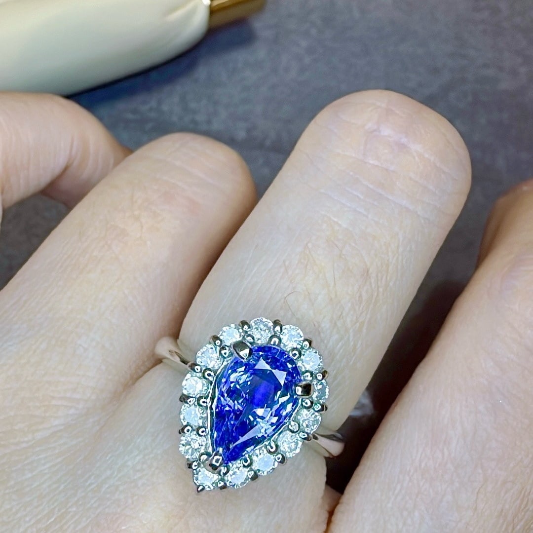14k Gold 3.14 Ctw Natural Sapphire & Diamond Ring - 6