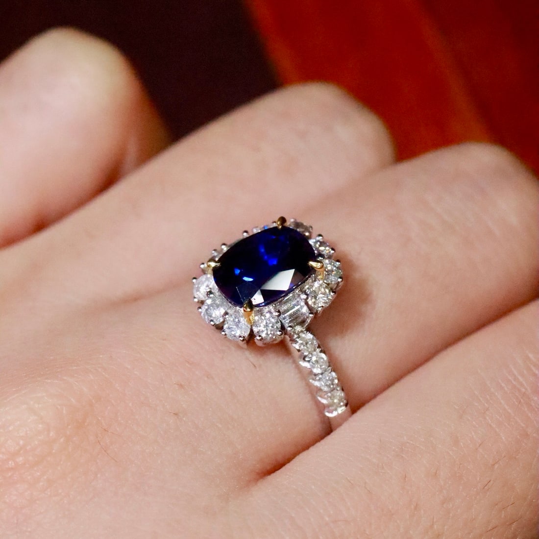 14k Gold 2.13 Ctw Natural Sapphire & Diamond Ring - 3