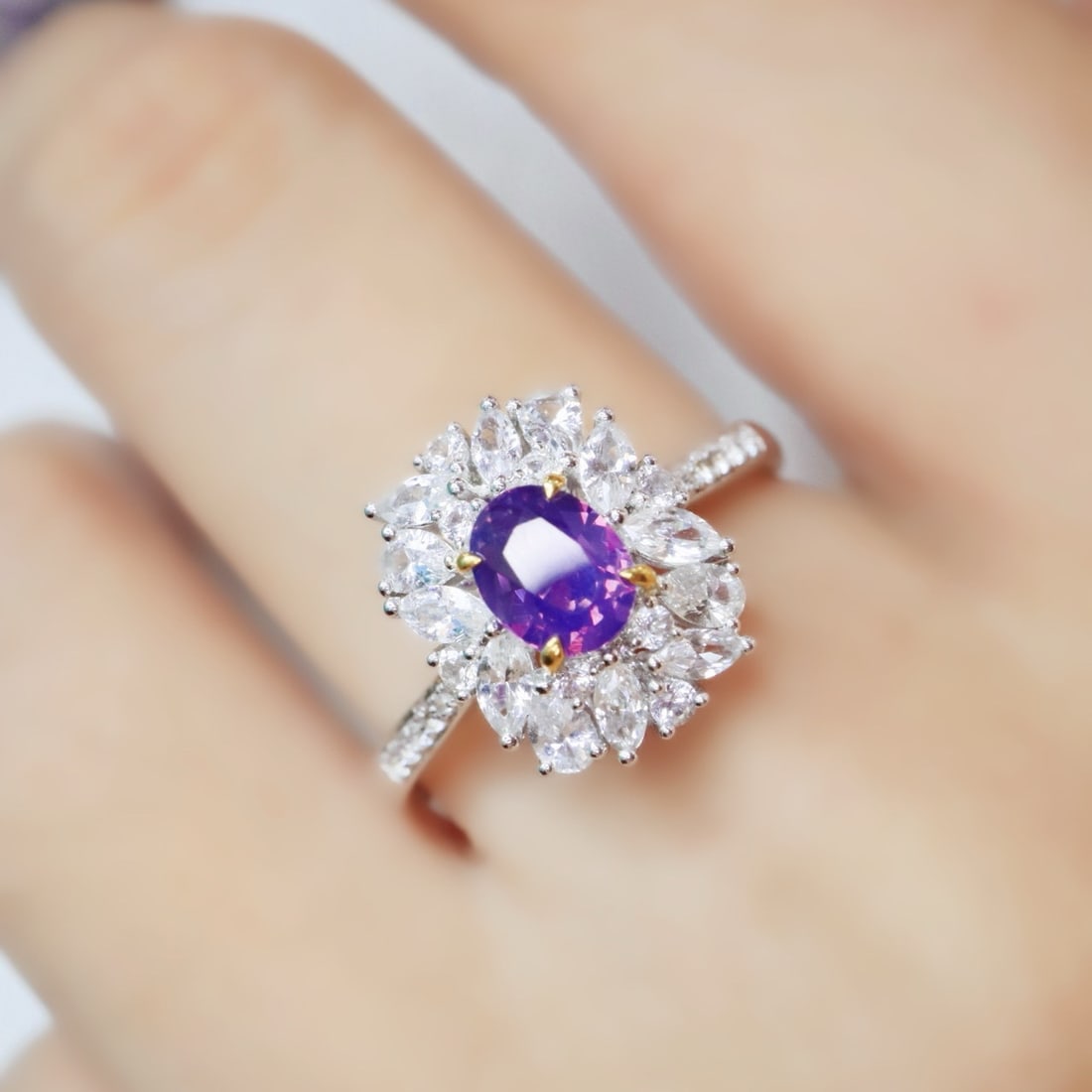 14k Gold 0.84 Ctw Natural Sapphire & Diamond Ring - 5