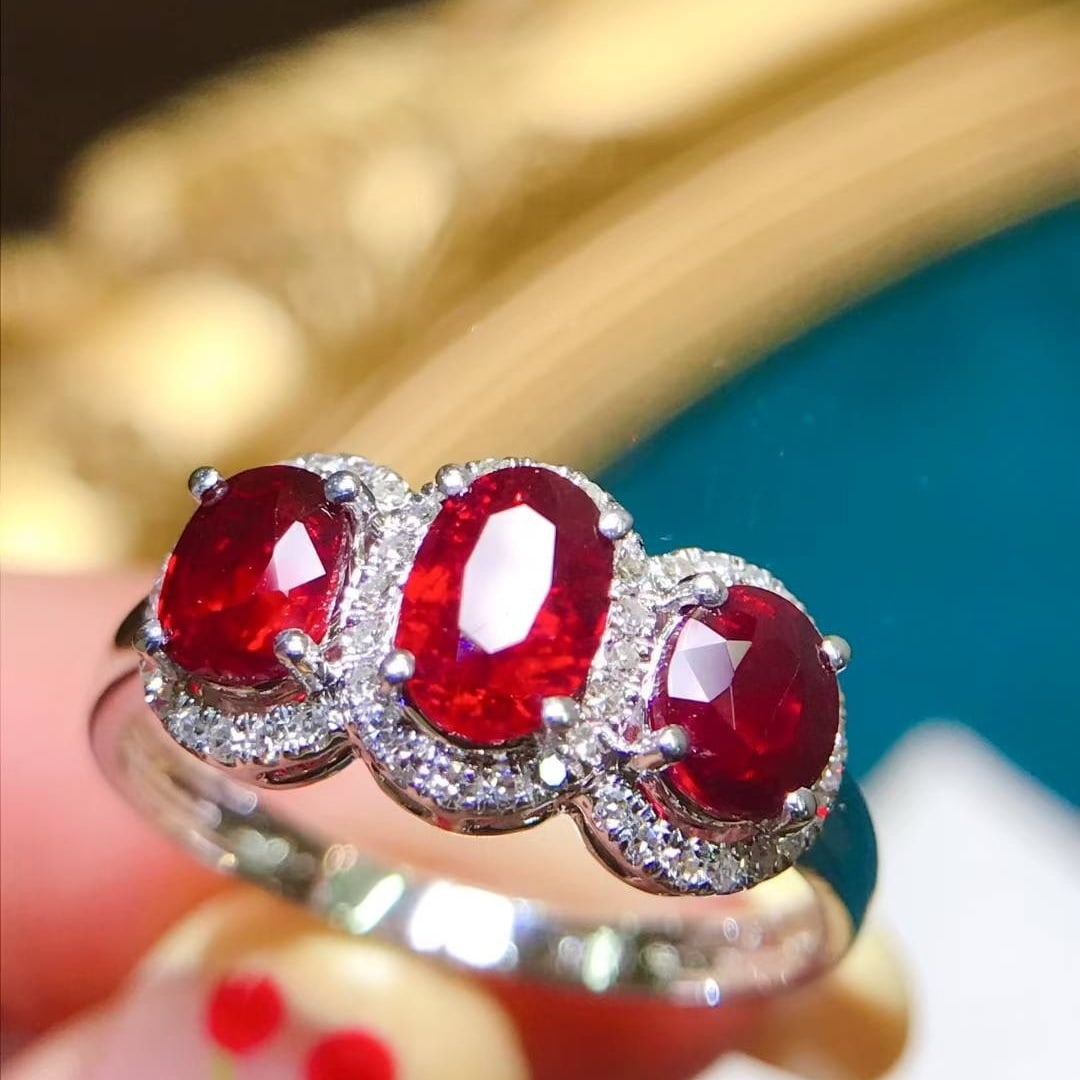 14k Gold 2 Ct Vivid Red Natural Ruby & Diamond Ring - 2