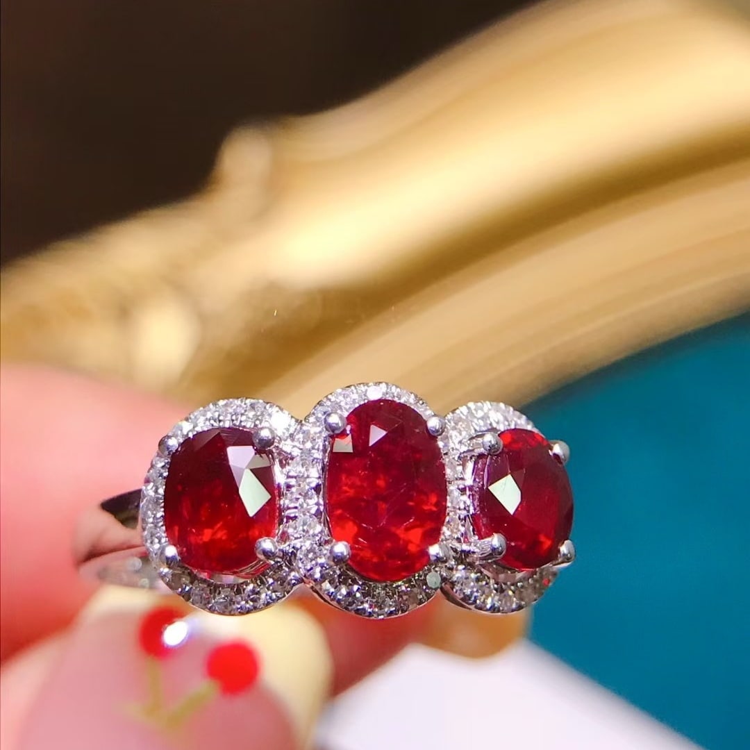 14k Gold 2 Ct Vivid Red Natural Ruby & Diamond Ring - 3