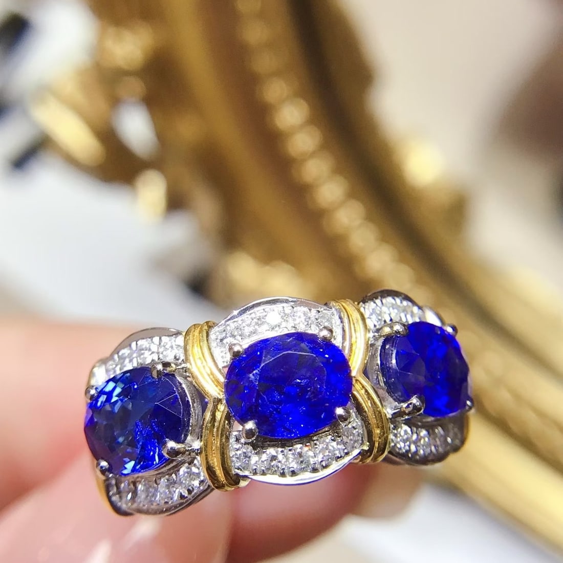 14k Gold 3.02 Ctw Vivid Blue Natural Sapphire & Diamond Ring - 2