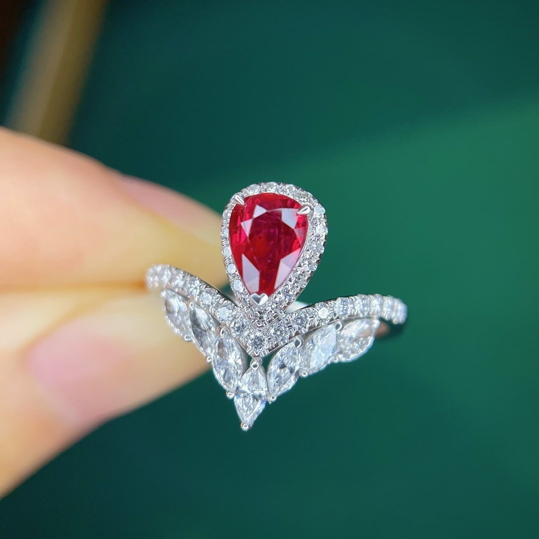 14k Gold 1.26 Ctw Natural Ruby & Diamond Ring: Ref:231176185gold // content:14k // goldring // size:7. 25usmain // gemstone:rubyshape:pearcarat // weight:1ct // color:redtreatment:naturaladjacent // gemstone // 2 // : // diamondshape:roundcarat