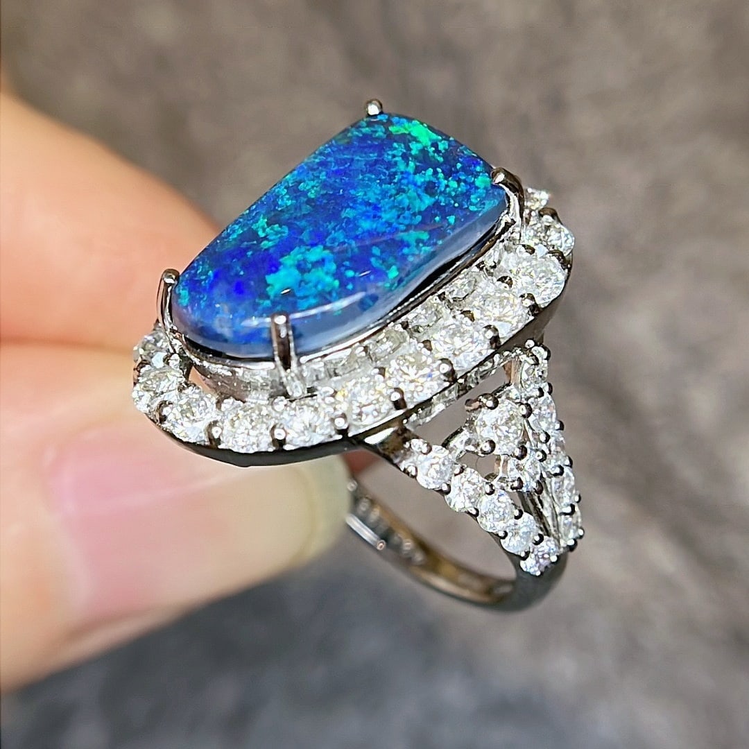 14k Gold 5.96 Ctw Natural Opal & Diamond Ring - 5