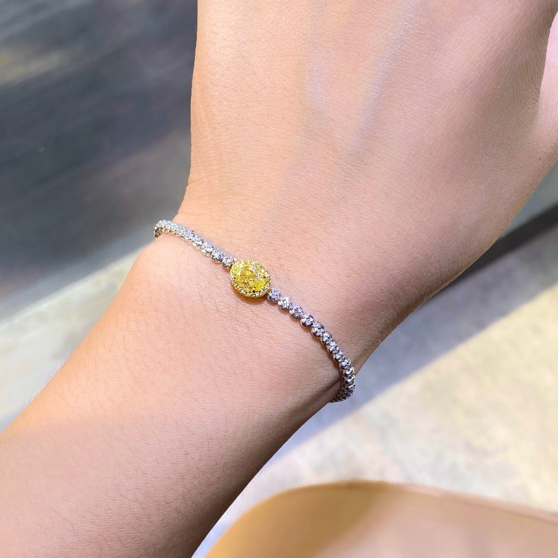 Gia Certified 14k Gold 1.45 Ctw Natural Yellow Diamond & Diamond Bracelet - 2