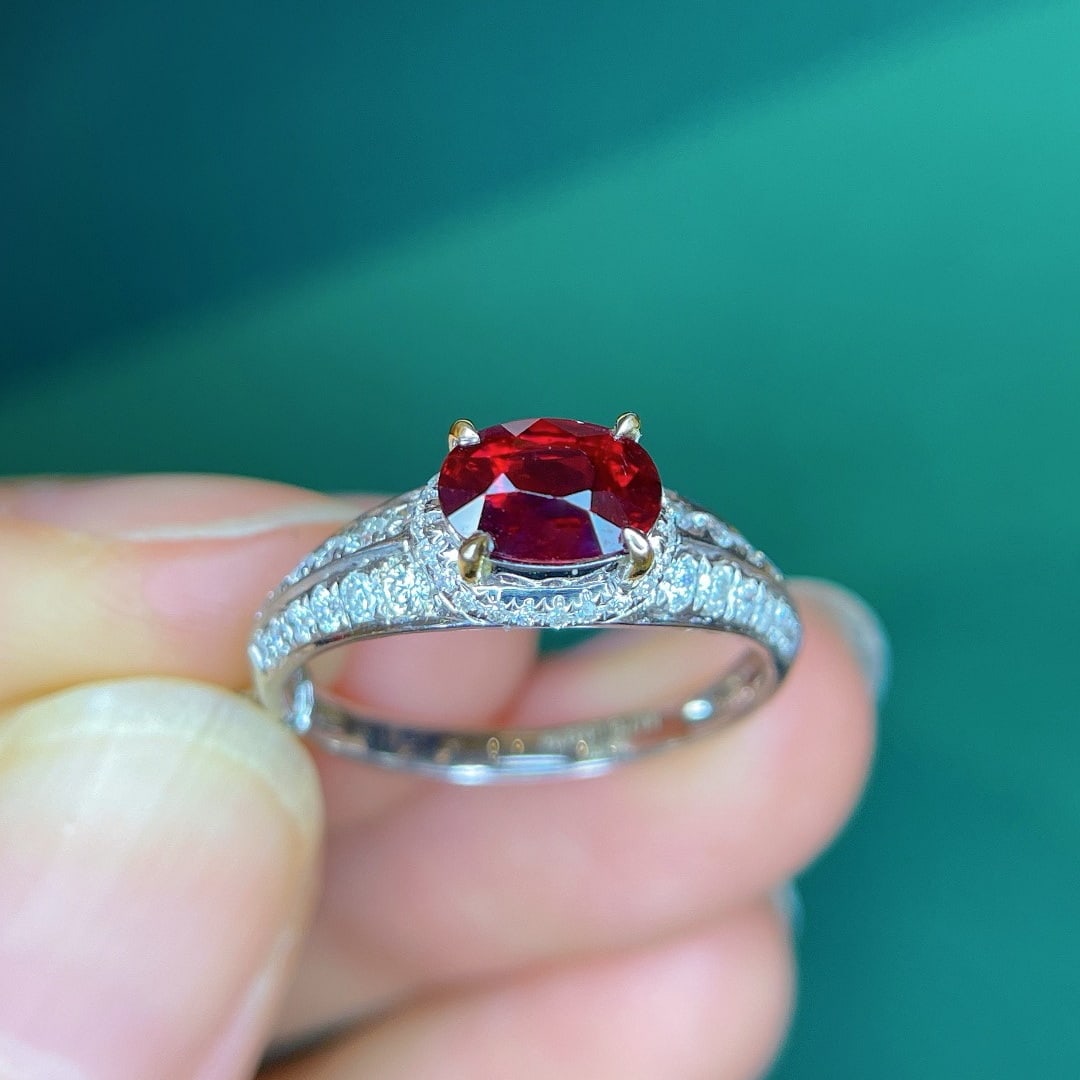 14k Gold 1.31 Ctw Vivid Red Natural Ruby & Diamond Ring - 6