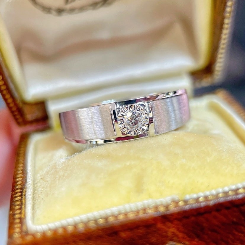 14k Gold 0.1 Ct Natural H Diamond & Men¡¯s Ring: Ref:231176206gold // content:14k // goldring // size:8usmain // gemstone:diamondshape:roundcarat // weight:0. 1ct // clarity // grade:vs-sicolor:htreatment:naturalcut // grade:g Condition: New Low