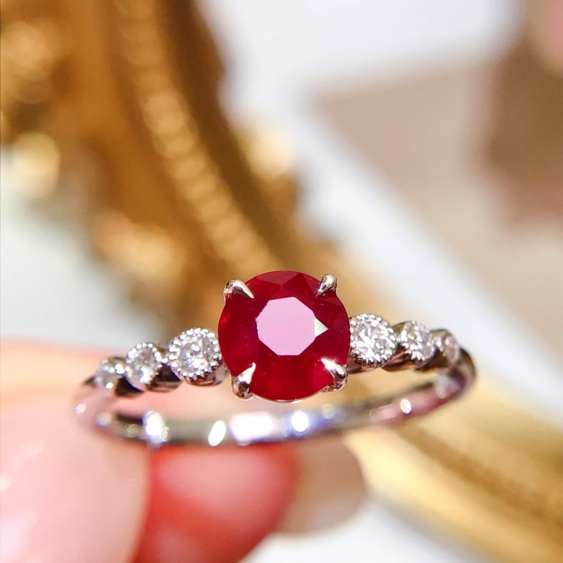 14k Gold 0.8 Ct Vivid Red Natural Ruby & Diamond Ring: Ref:231176215gold // content:14k // goldring // size:7. 25usmain // gemstone:rubyshape:roundcarat // weight:0. 8ct // color:vivid // redtreatment:naturalcut // grade:gadjacent // gemstone // 2 // :