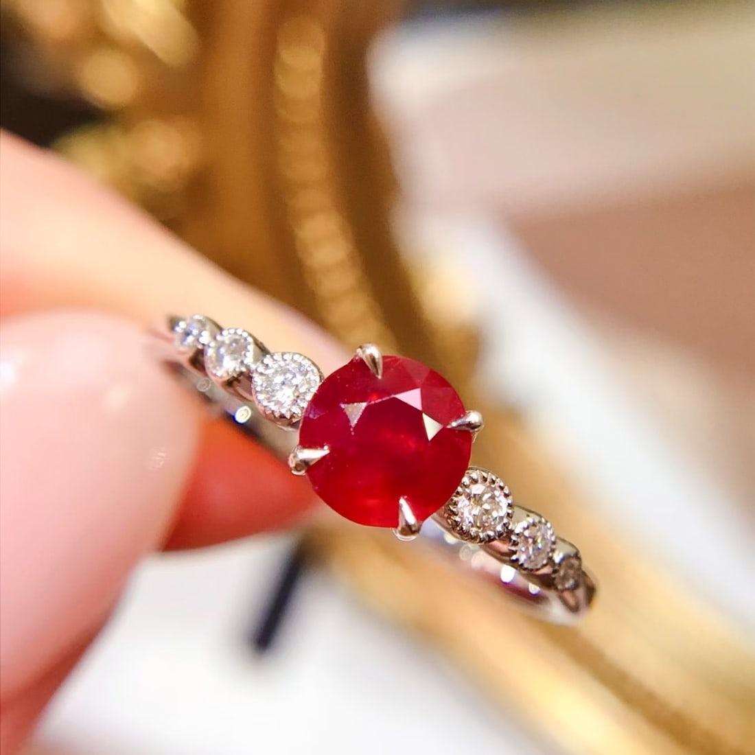 14k Gold 0.8 Ct Vivid Red Natural Ruby & Diamond Ring - 2