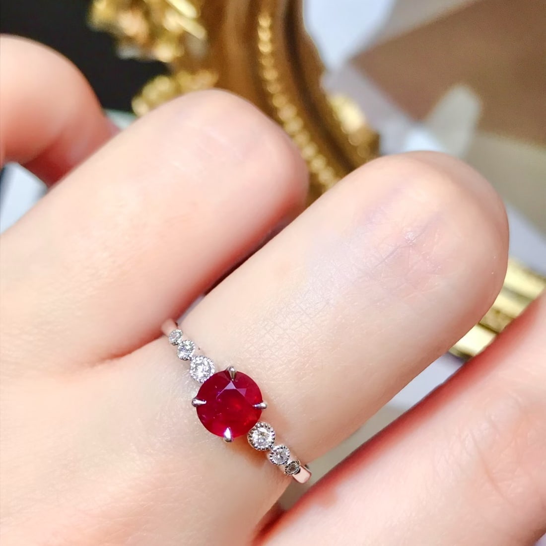 14k Gold 0.8 Ct Vivid Red Natural Ruby & Diamond Ring - 4