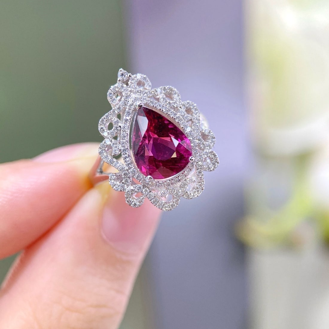 14k Gold 2.81 Ctw Natural Tourmaline & Diamond Ring: Ref:231176216gold // content:14k // goldring // size:7. 25usmain // gemstone:tourmalineshape:pearcarat // weight:2. 41ct // color:redtreatment:naturaladjacent // gemstone // 2 // : // diamondshape:rou