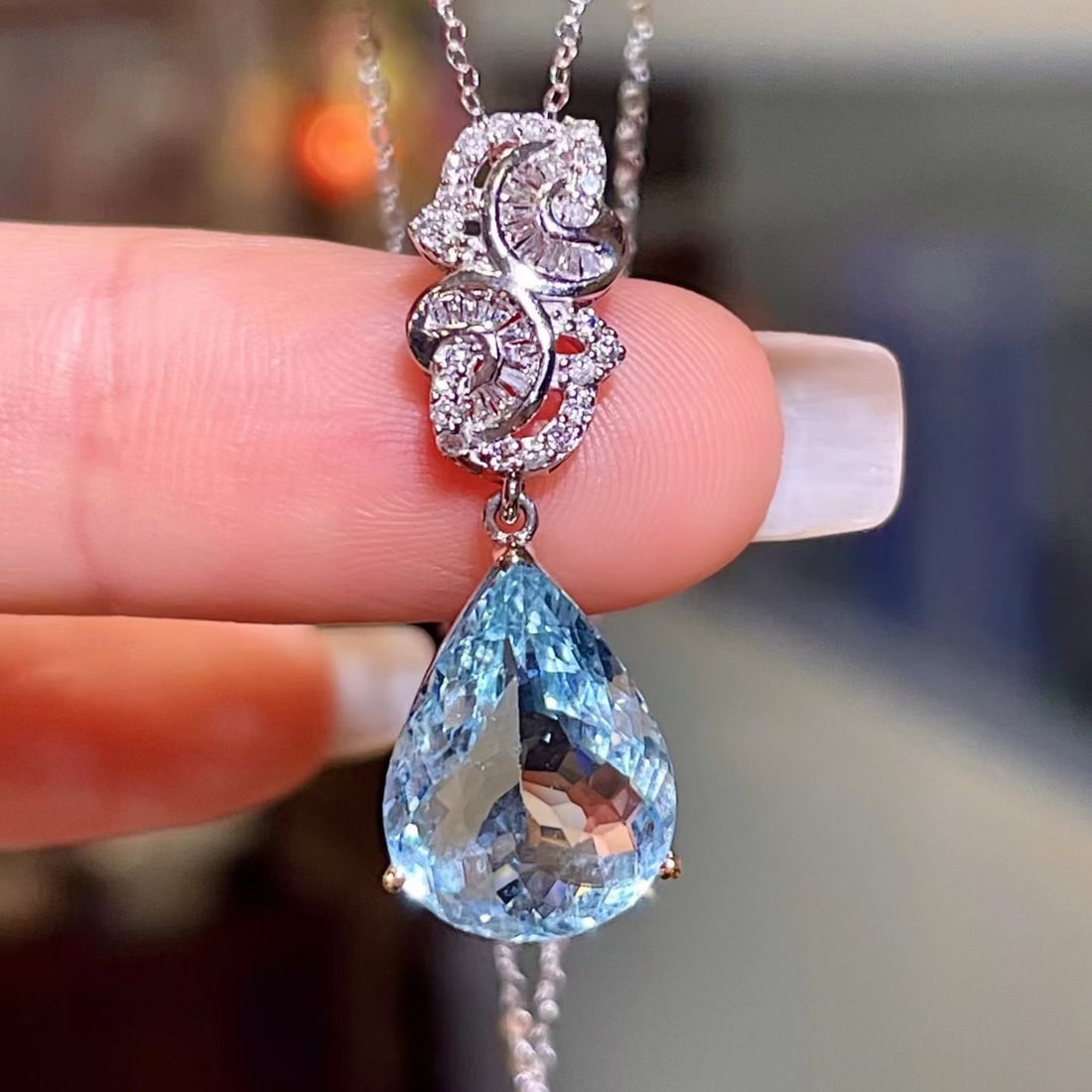 14k Gold 3.95 Ctw Natural Aquamarine & Diamond Pendant( Without Chain ): Ref:231176217gold // content:14k // goldmain // gemstone:aquamarineshape:pearcarat // weight:3. 45ct // color:bluetreatment:naturaladjacent // gemstone // 2 // : // diamondshape:multiplecarat // weigh