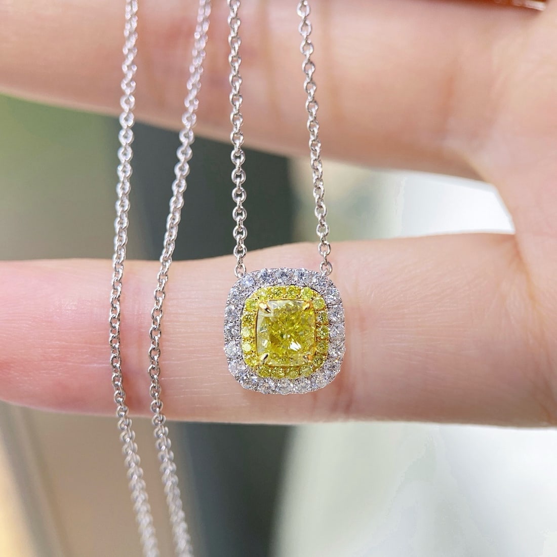 Gia Certified 14k Gold 1.49 Ctw Natural Yellow Diamond & Diamond Necklace: Ref:231176227gold // content:14k // goldmain // gemstone:yellow // diamondcertified:giashape:cushioncarat // weight:1. 01ct // clarity // grade:si2color:yellowtreatment:naturalsaturability:fancy //