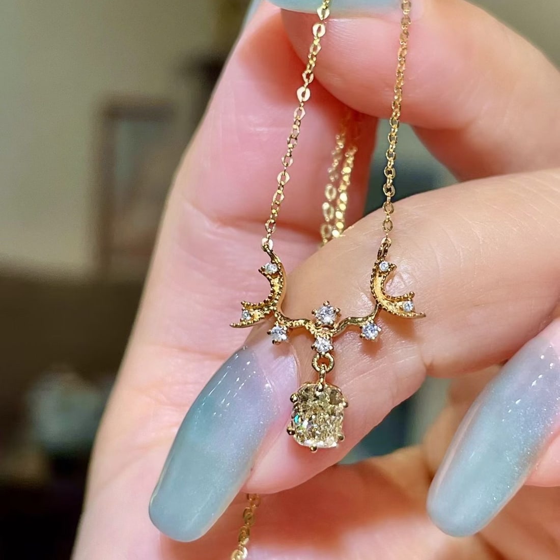 14k Gold 1.07 Ctw Natural Yellow Diamond & Diamond Necklace: Ref:231176228gold // content:14k // goldmain // gemstone:yellow // diamondshape:cushioncarat // weight:0. 50ct // color:yellowtreatment:naturaladjacent // gemstone // 2 // : // diamondshape:roundcarat
