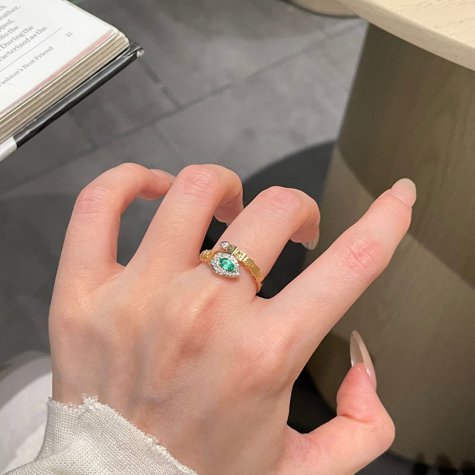 14k Gold 0.2 Ct Natural Emerald & Diamond Ring - 6