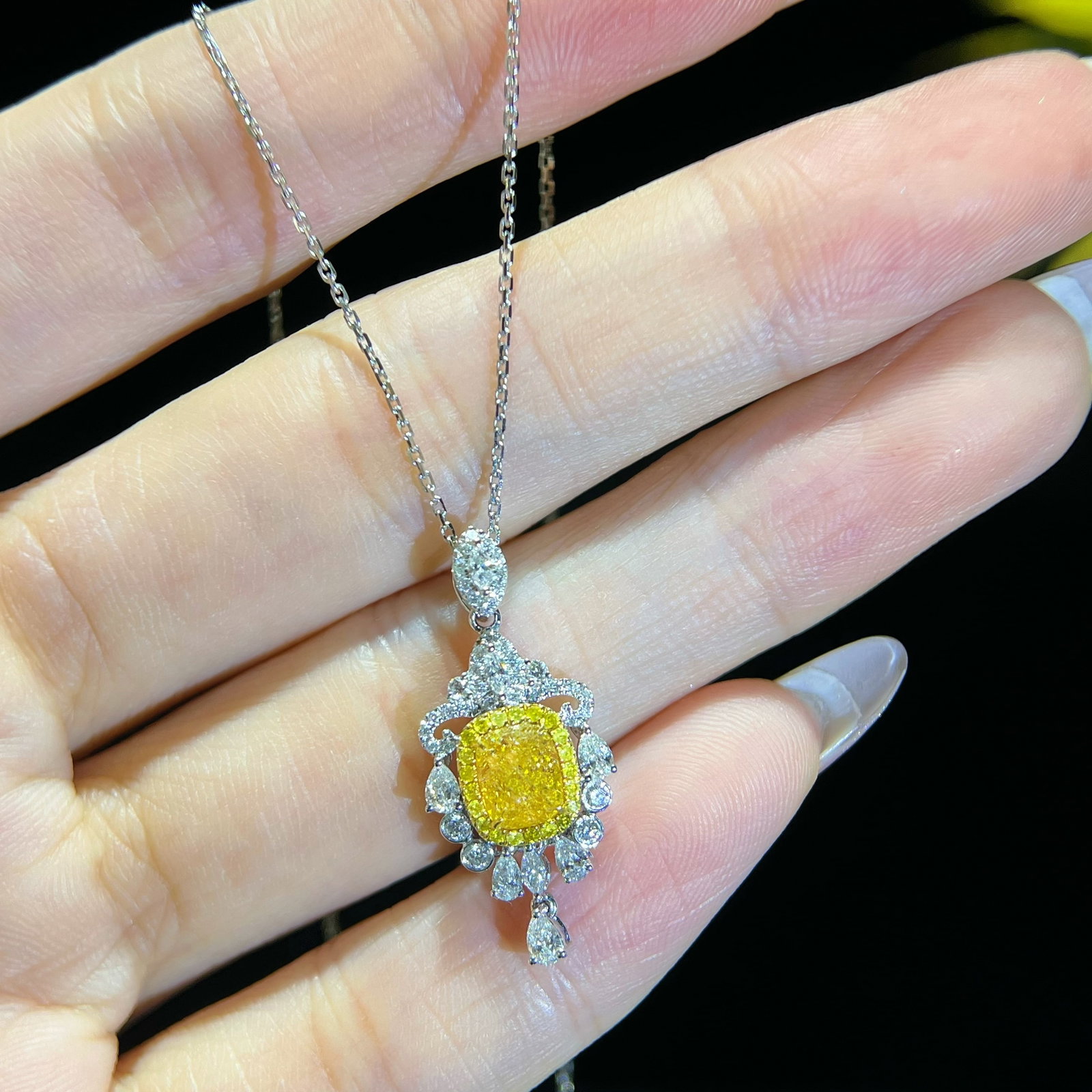 14k Gold 1.57 Ctw Natural Yellow Diamond & Diamond Pendant( Without Chain ) - 3