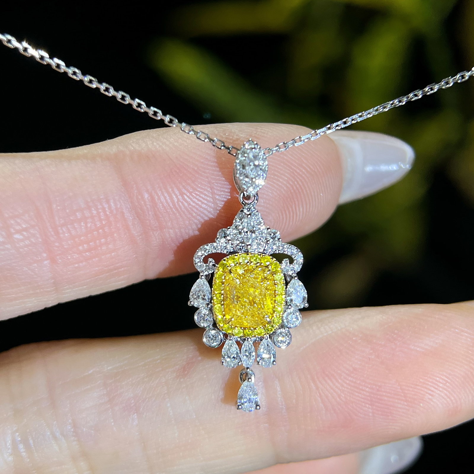 14k Gold 1.57 Ctw Natural Yellow Diamond & Diamond Pendant( Without Chain ) - 4