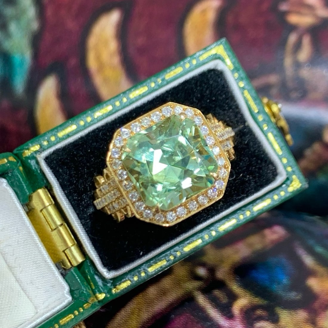 14k Gold 4.88 Ctw Natural Tourmaline & Diamond Ring: Ref:231176247gold // content:14k // goldring // size:7. 25usmain // gemstone:tourmalineshape:octagonalcarat // weight:4. 46ct // color:greentreatment:naturaladjacent // gemstone // 2 // : // diamondsh