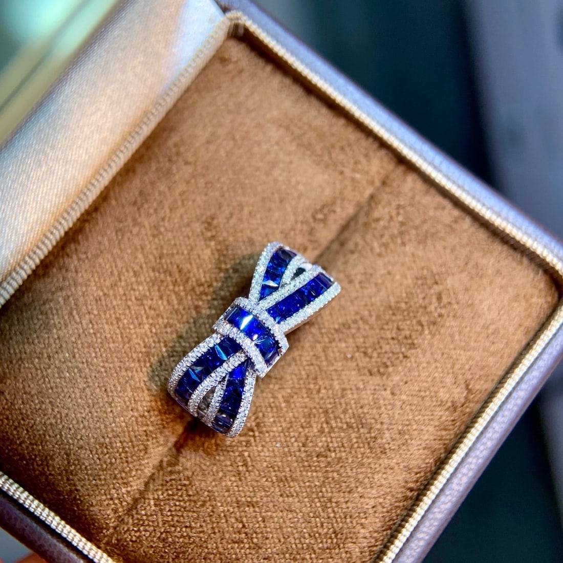 14k Gold 1.91 Ctw Vivid Blue Natural Sapphire & Diamond Ring: Ref:231176252gold // content:14k // goldring // size:7. 25usmain // gemstone:sapphireshape:princesscarat // weight:1. 63ct // color:vivid // bluetreatment:naturaladjacent // gemstone // 2 // : //