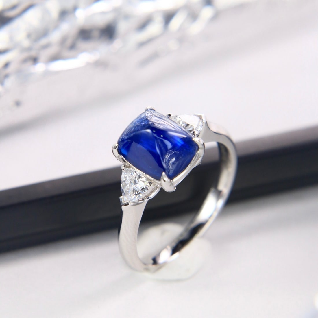 14k Gold 4.00 Ctw Vivid Blue Natural Sapphire & Lab Grown Diamond Ring - 3
