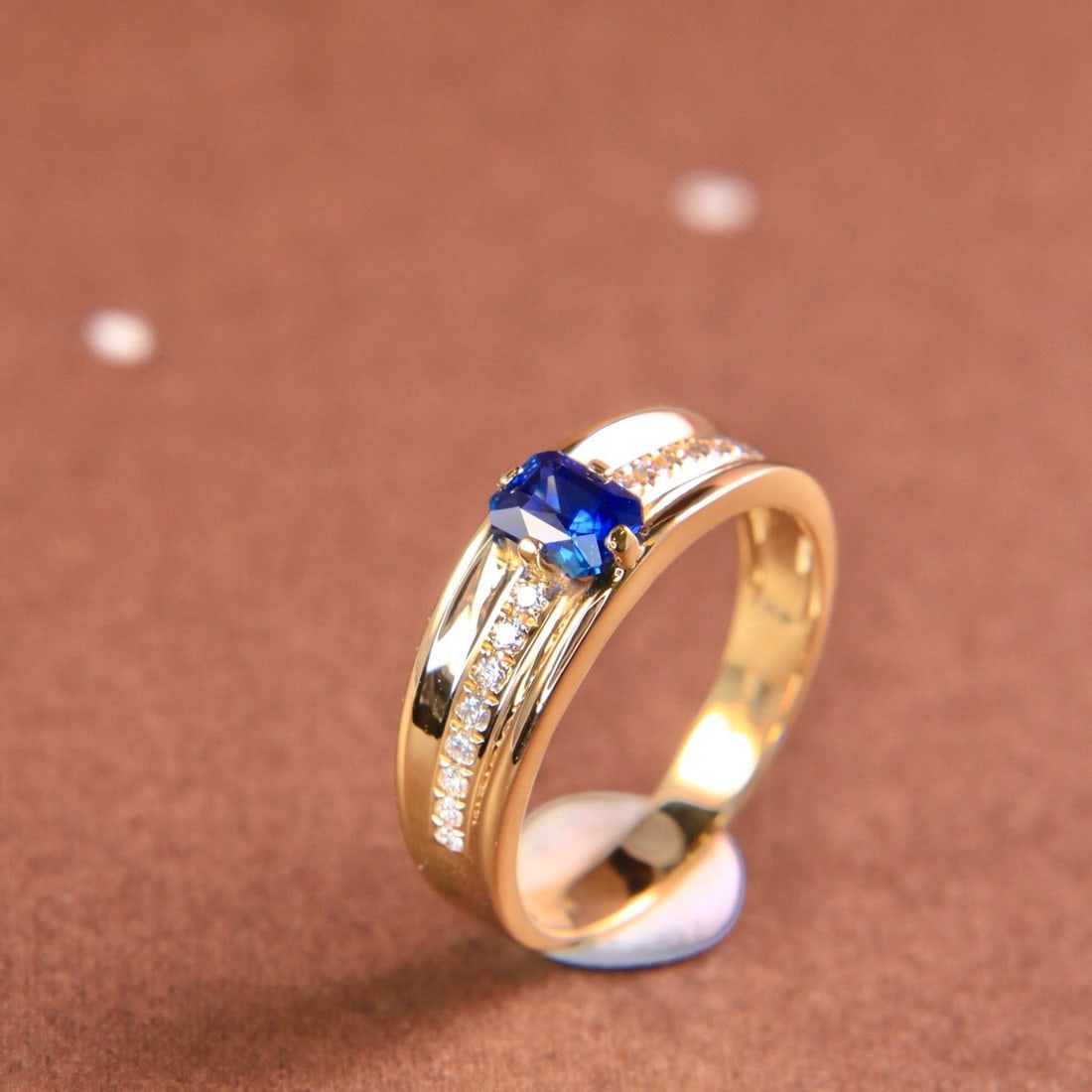 14k Gold 0.75 Ctw Natural Sapphire & Diamond Ring - 4