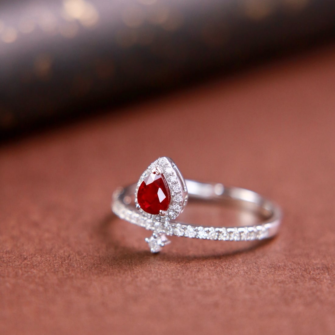 14k Gold 0.59 Ctw Vivid Red Natural Ruby & Diamond Ring - 2